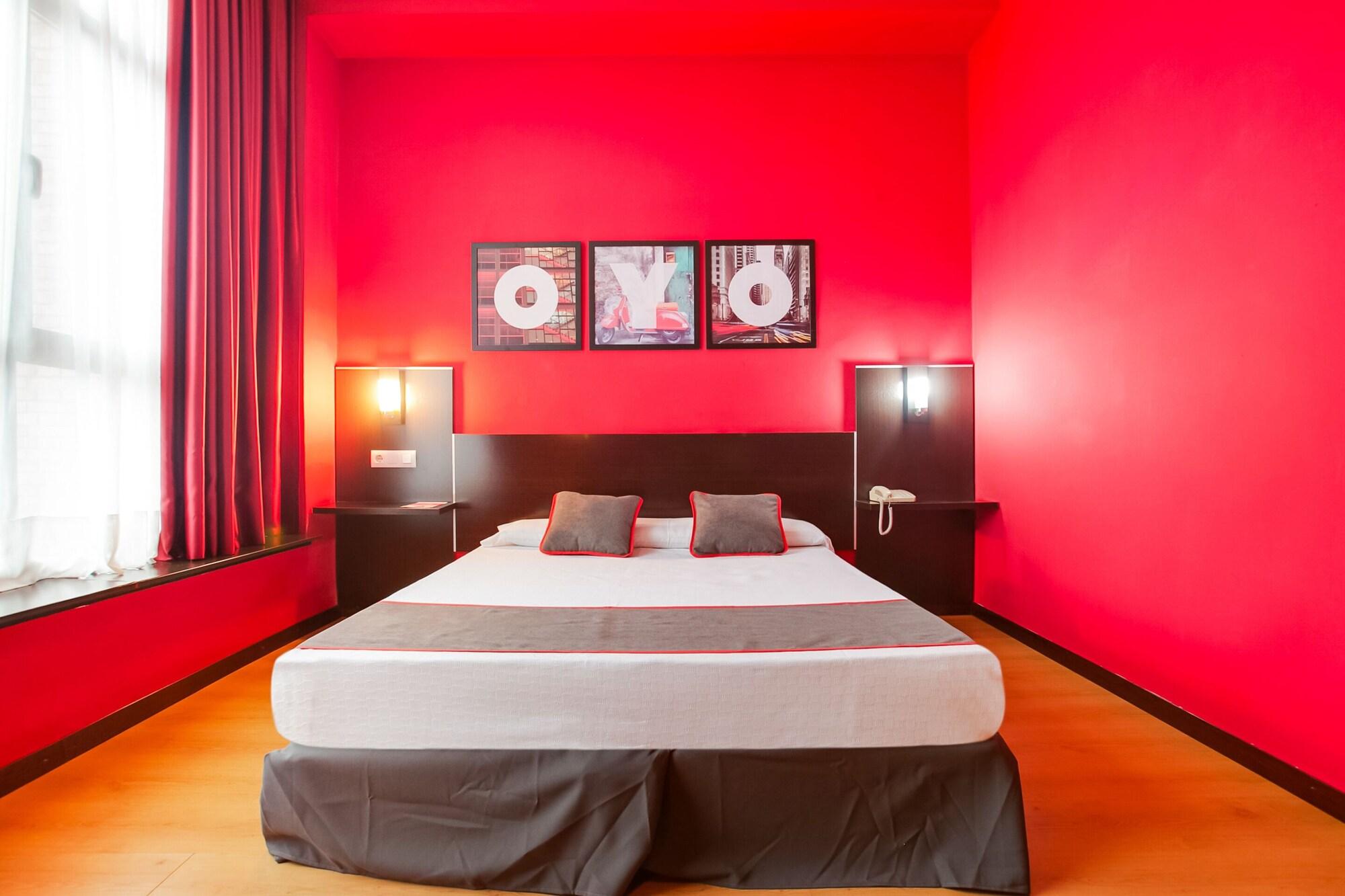 Oyo Hotel Parque Empresarial Aviles Bagian luar foto