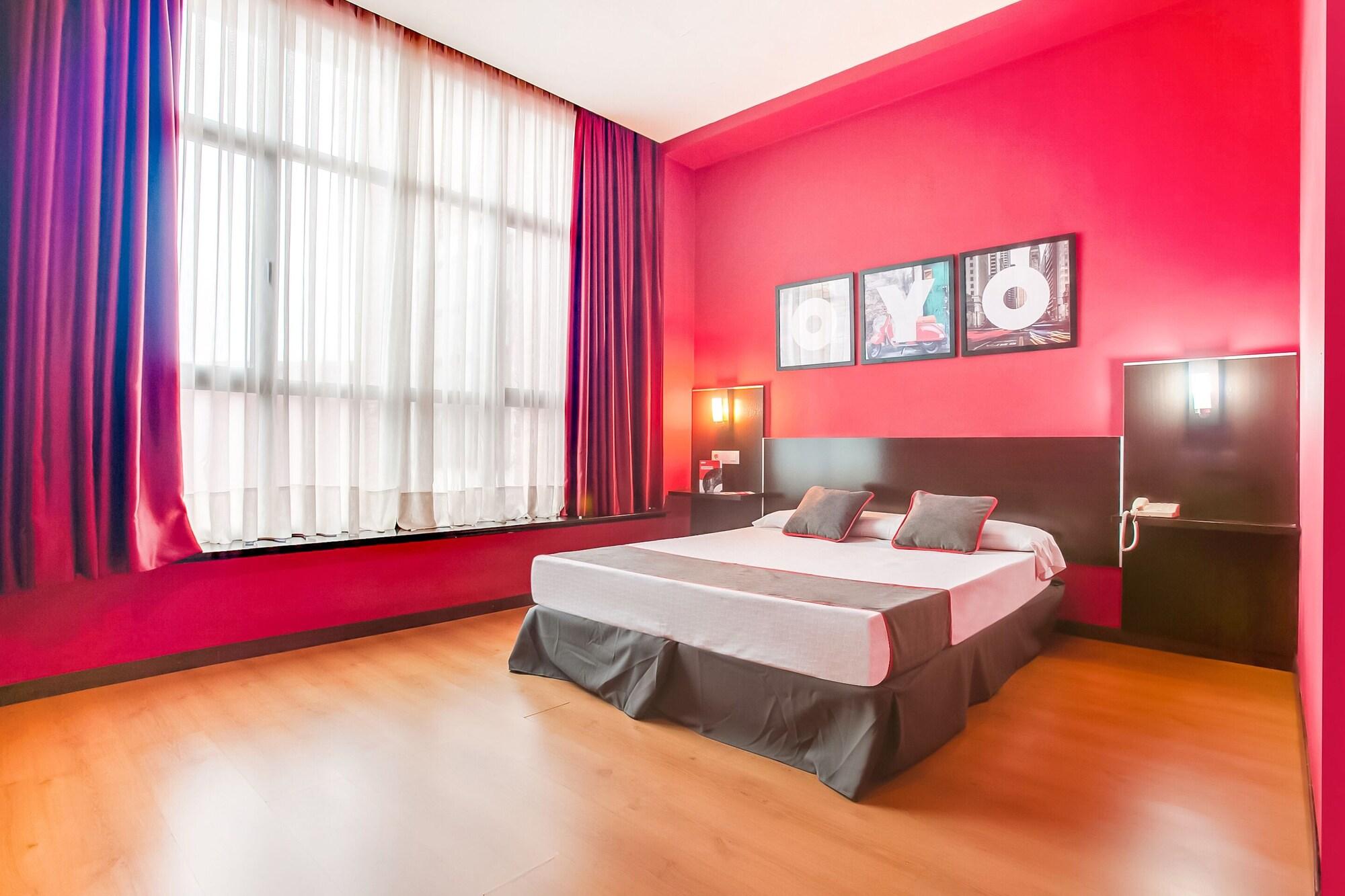 Oyo Hotel Parque Empresarial Aviles Bagian luar foto
