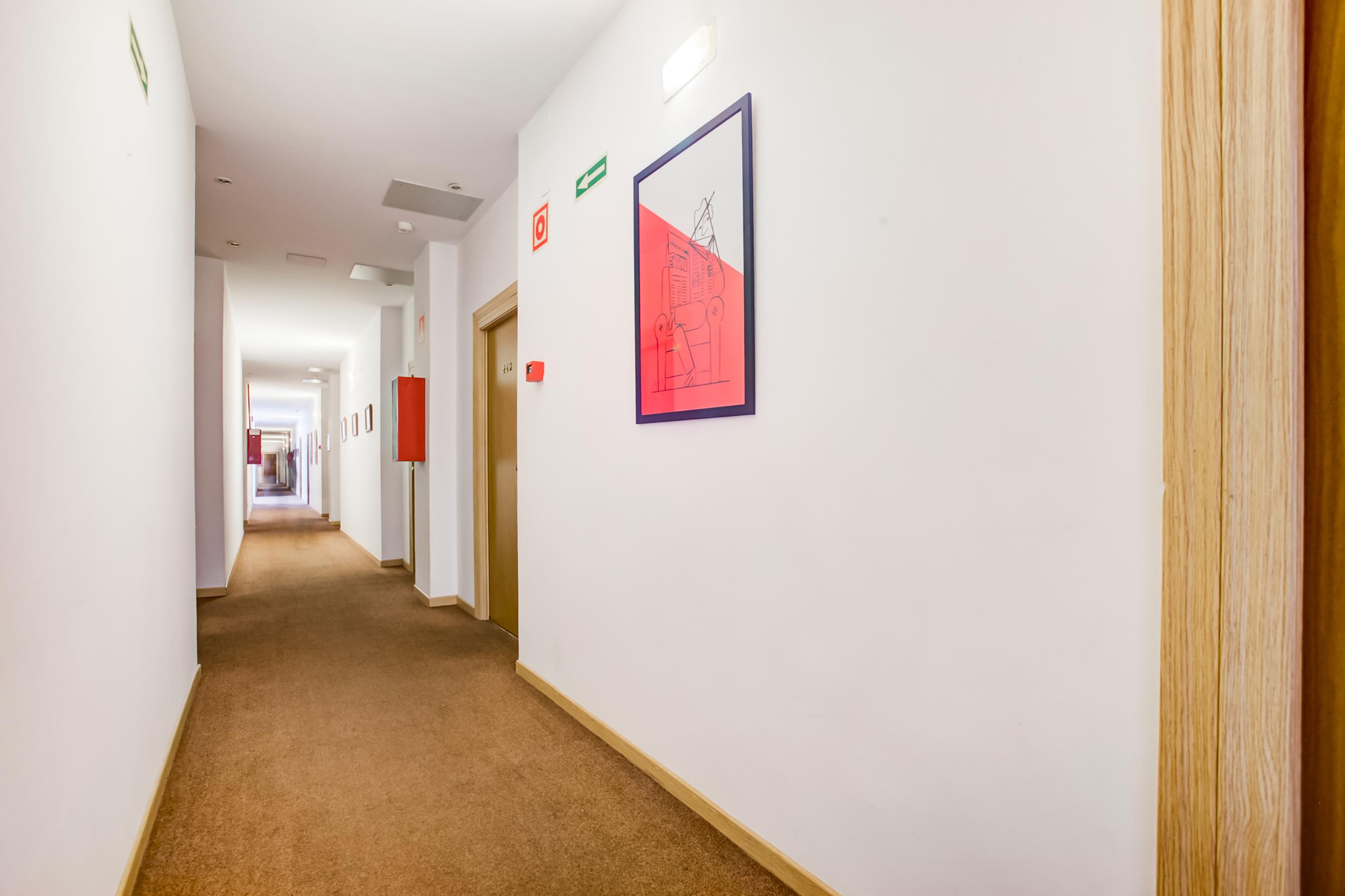 Oyo Hotel Parque Empresarial Aviles Bagian luar foto