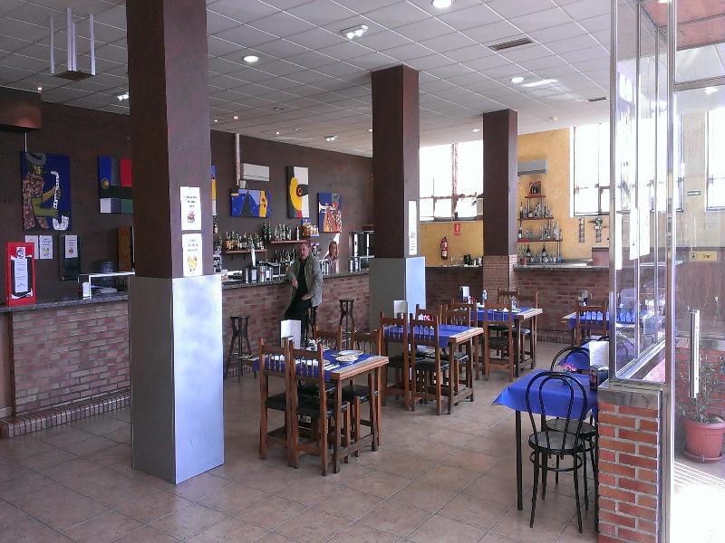 Oyo Hotel Parque Empresarial Aviles Bagian luar foto